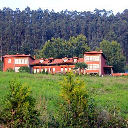 Escuelas De Fuentes Villaviciosa  Extérieur photo