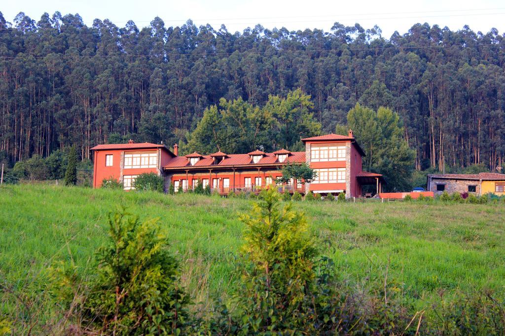 Escuelas De Fuentes Villaviciosa  Extérieur photo